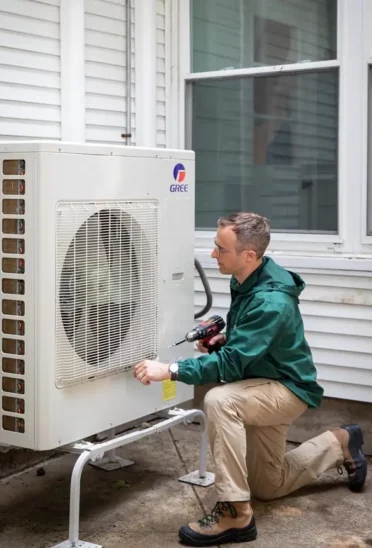 Ensure Energy-Efficiency with Heat Pump Maintenance Heat Pumps
